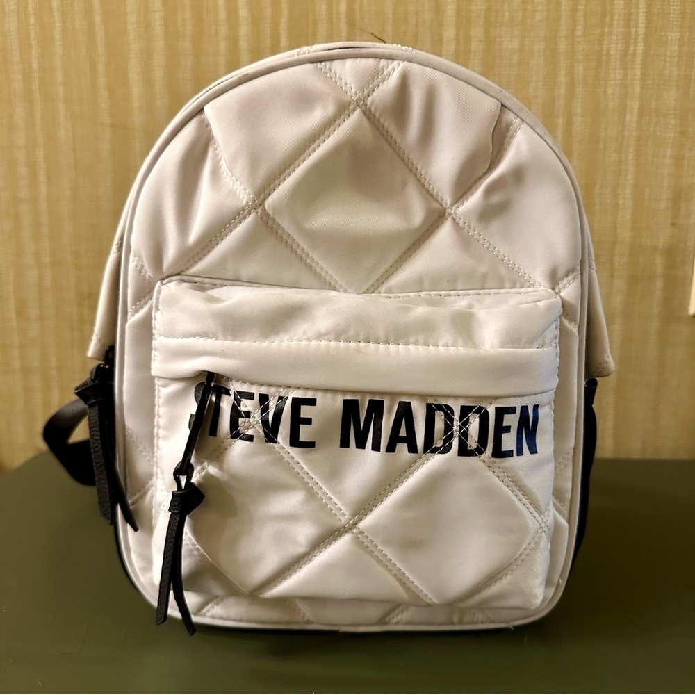NWOT New Steve Madden White Mini Quilted Backpack